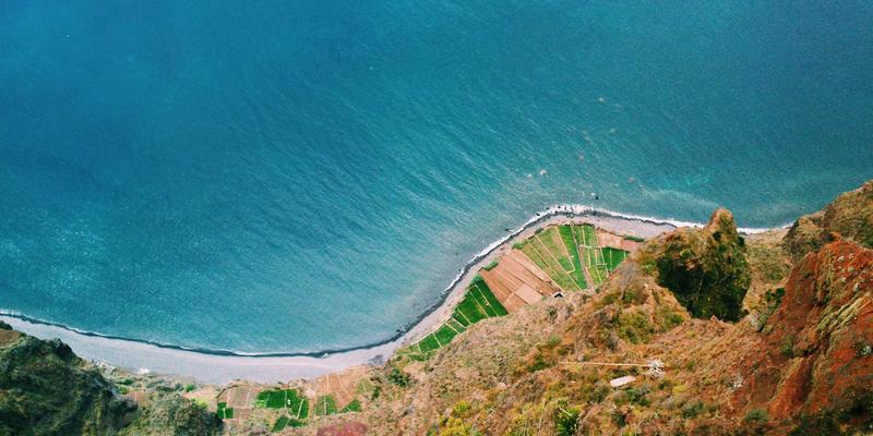 从“蒸汽波物流”到智慧生态:北京平安56周年品牌升级的战略深意