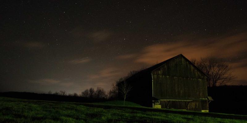 当蒸汽波物流遇上保险新纪元：北京平安56周年特色产品如何为现代运输保驾护航